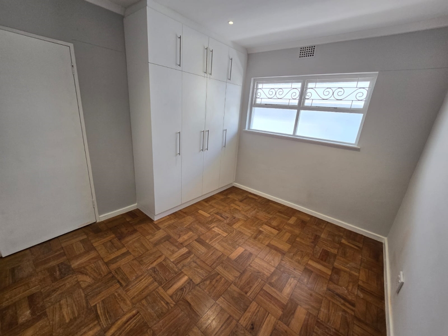 To Let 2 Bedroom Property for Rent in Sea Point Western Cape